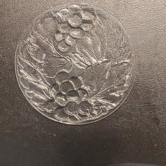 Clear Glass Grapes & Leaves Embossed - Picture 2 of 4